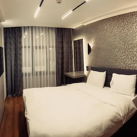 Uzunkum Otel 4*